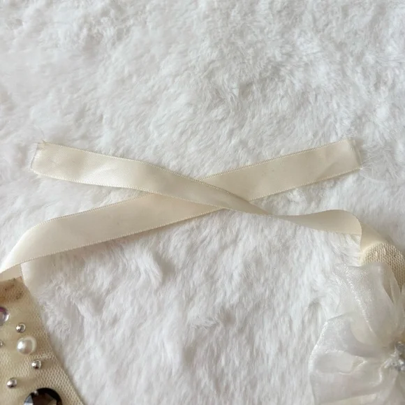 5/$25 🩷 Vintage Elegant Cream and Brown Beaded Rhinestone Bib Necklace - Picture 4 of 5